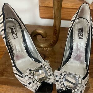 Black & White Striped Embellished Women's Pumps